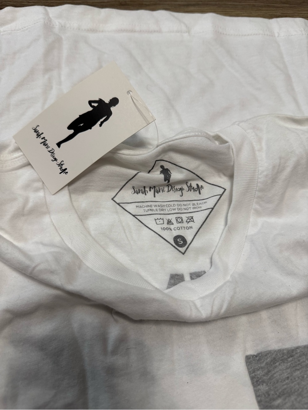 Sarah Marie Design Studio - Runner Girl Gang - Tee - Picture 4 of 4